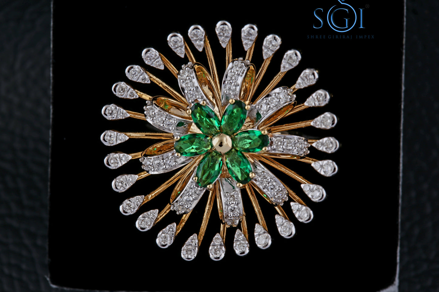 2ctw Moissanite Diamond Natural Green Color Synthetic Oval Cut Flower Shape Women's Party Wear Ring