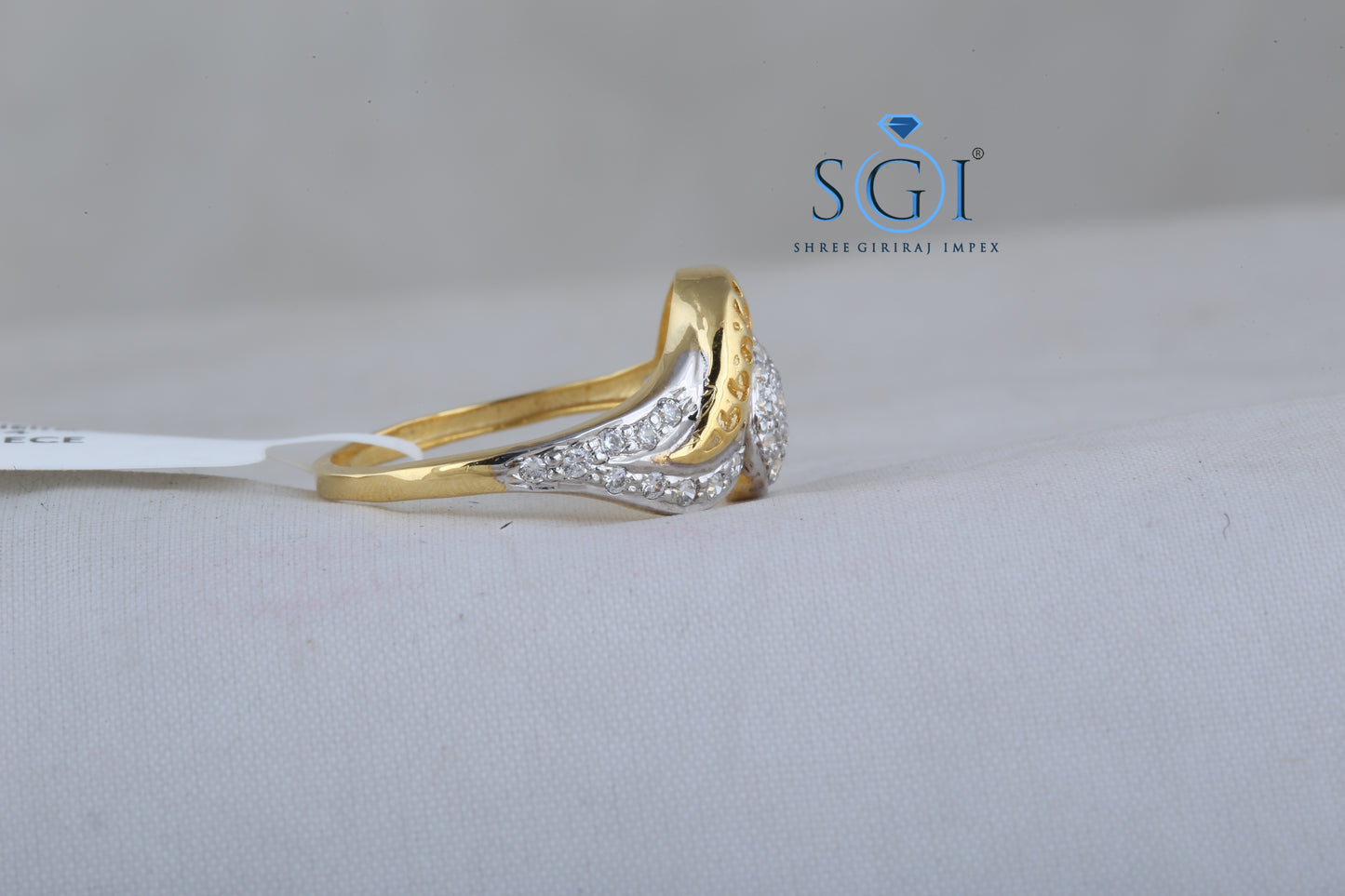 0.45ctw EF VVS VS Lab Grown Round Cut Two Tone 10K/14K/18K Gold Bridal Ring, Stylish Gold Design Women Ring, Wedding Ring Collection At Best Price