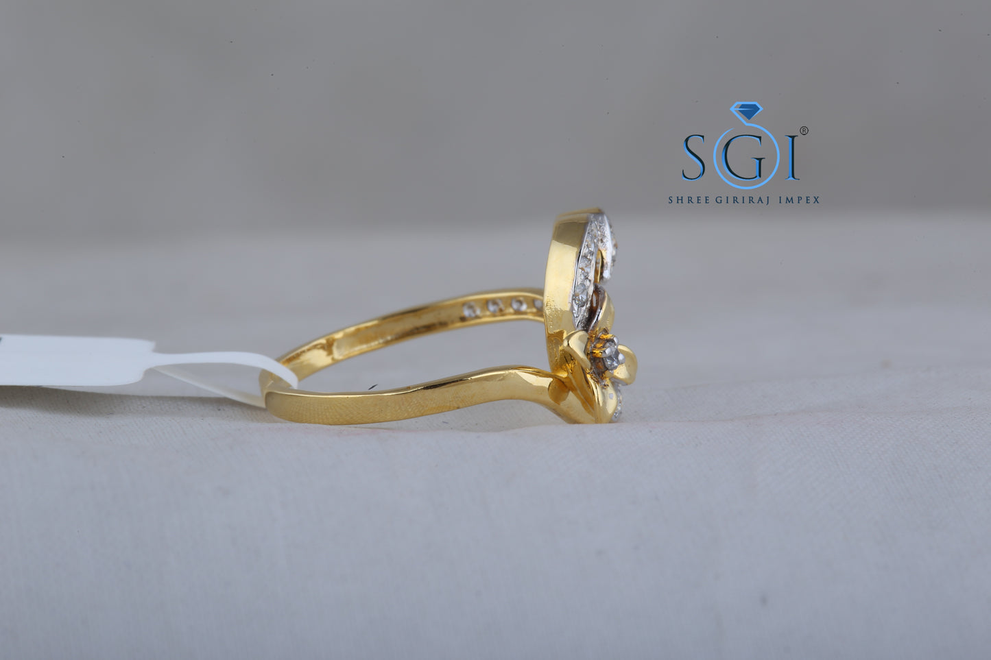 0.40ctw EF VVS VS Lab Grown Round Cut Golden Flower Shape Ring, Womens Floral Ring, Ladies Latest Wedding Ring In 14K Yellow GOLD,Two Tone Diamond Ring