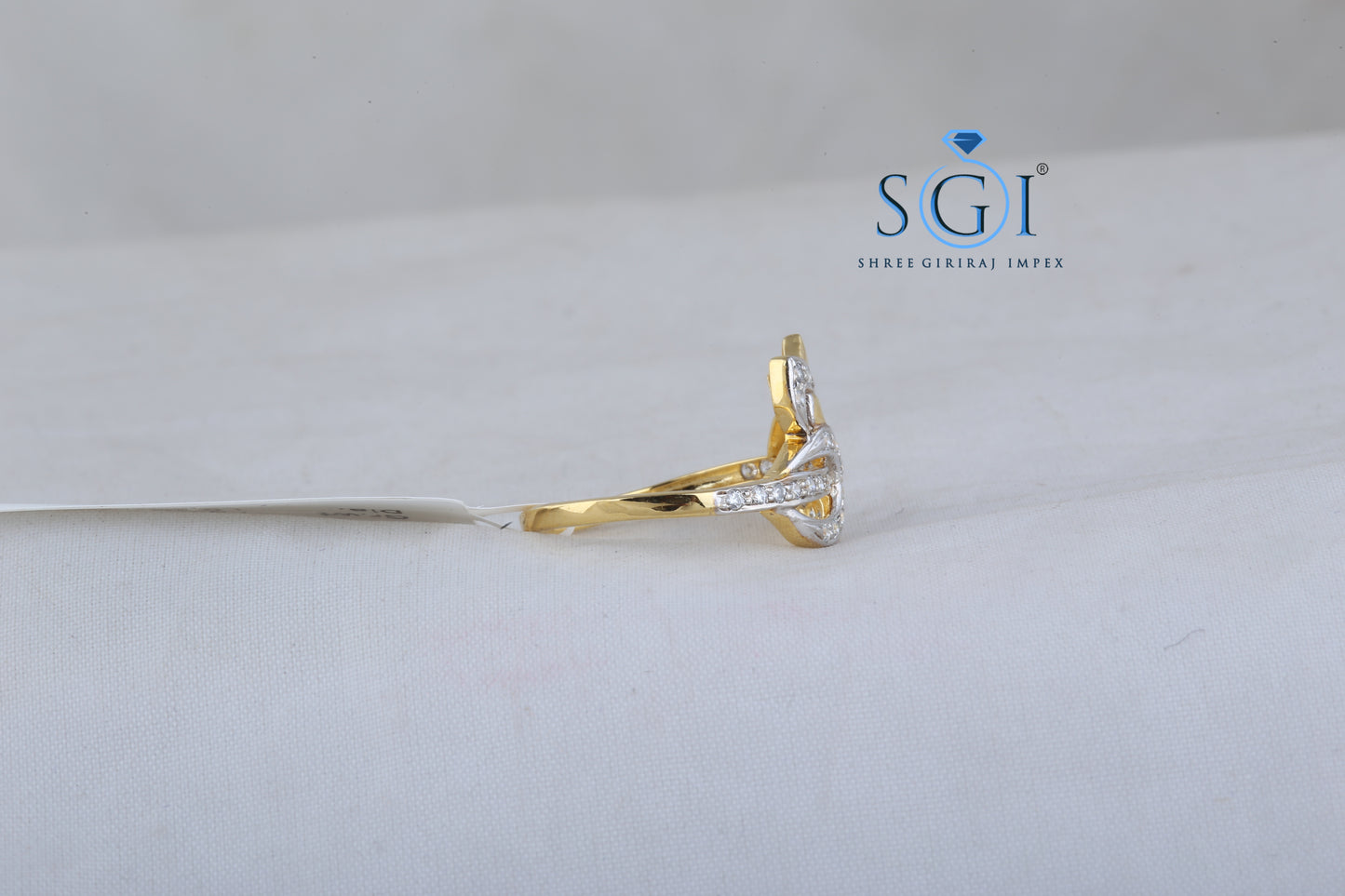 0.25ctw EF VVS VS Lab Grown Round Cut Gold 18K Solid Gold Om Style Ring, Dual Tone Ring In 14K Yellow Gold, Womens Wedding Ring Indian Jewelry