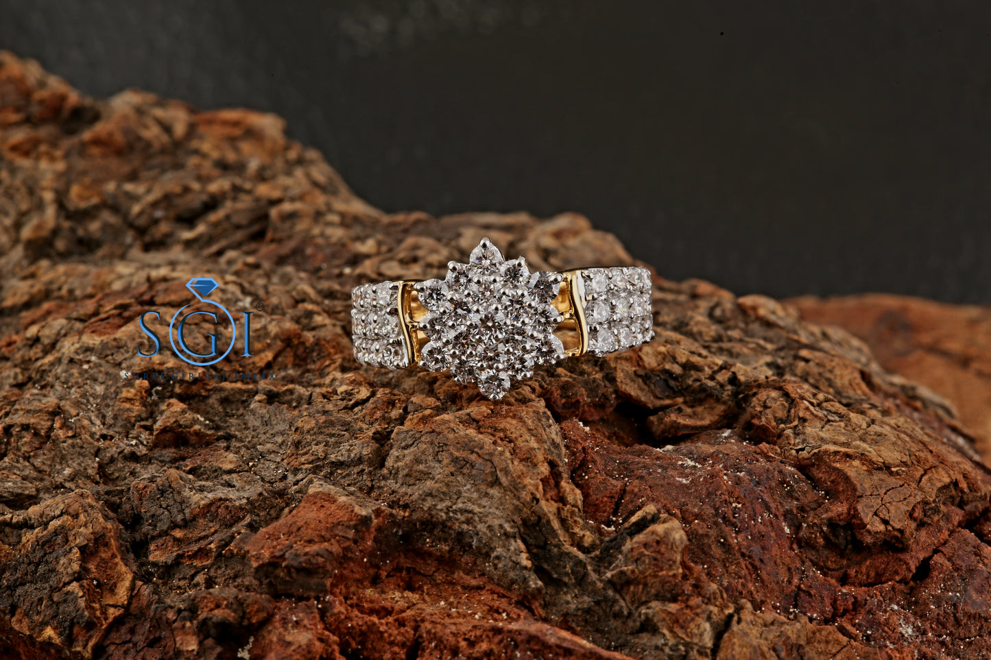 2.5ctw EF VVS VS Lab Grown Round Dazzling Diamond 18k Yellow Gold Ring For Bride , Floral Shape Women's Traditional Hip Hop Ring