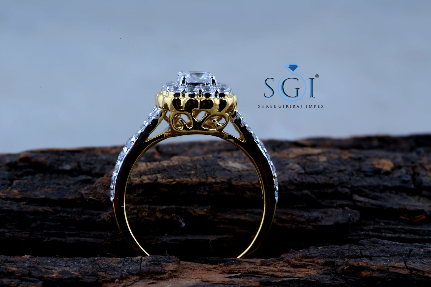 1.90ctw Cushion Cut Moissanite Diamond Four Claw Cushion Shape Split-Shank Ring, 18K Yellow Gold Womens Traditional Diamond Ring