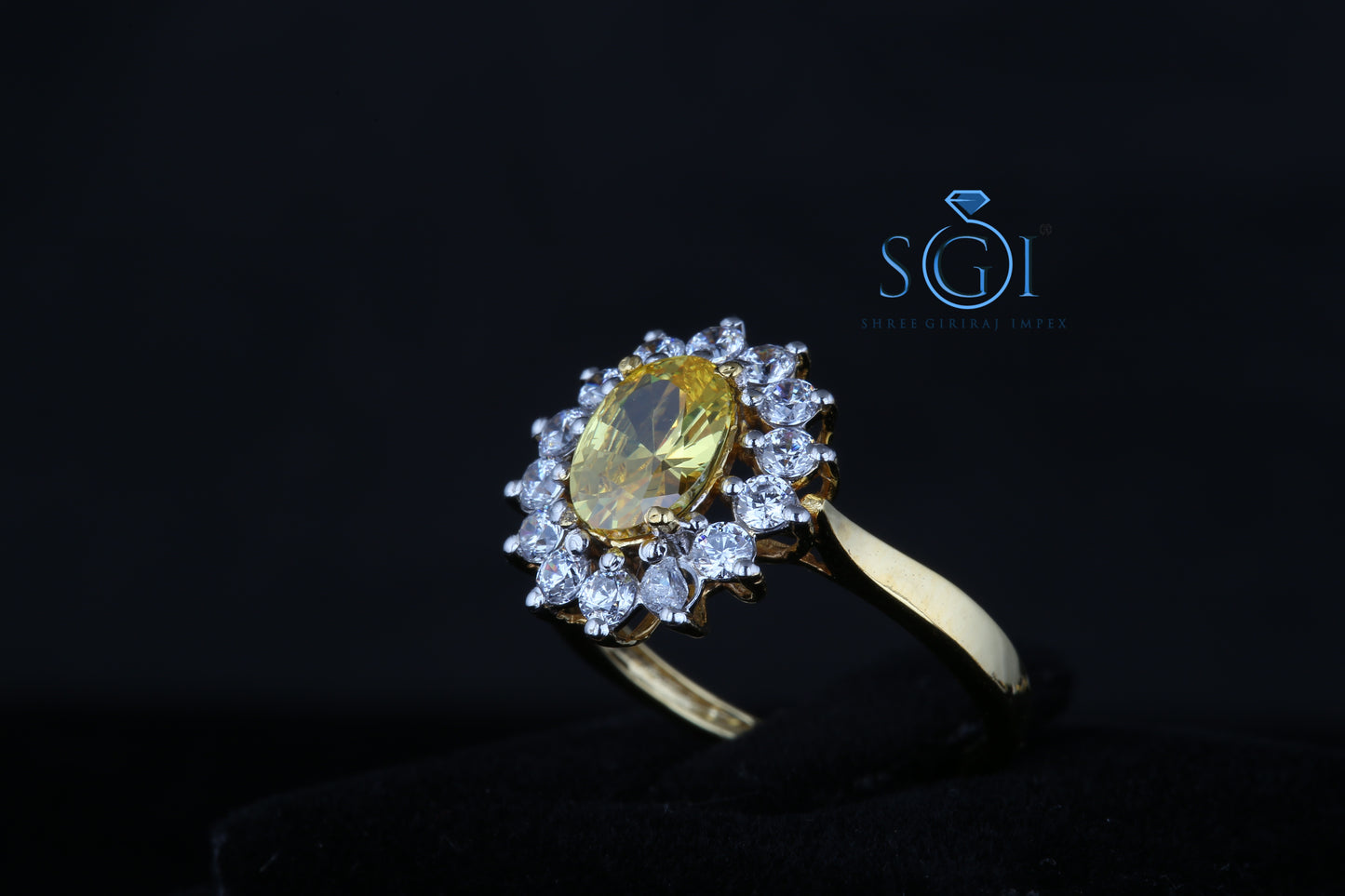4.5ctw Moissanite Diamond Yellow Topaz Oval Cut Round Gorgeous Ring ,925 Sterling Silver Micro Plating Jewelry, Fine Ring For Women Gift