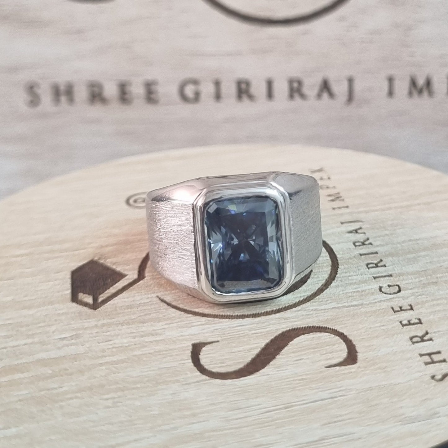 6ct 9*12mm Natural Blue Radiant Shape Moissanite Ring With Sterling Silver For Man