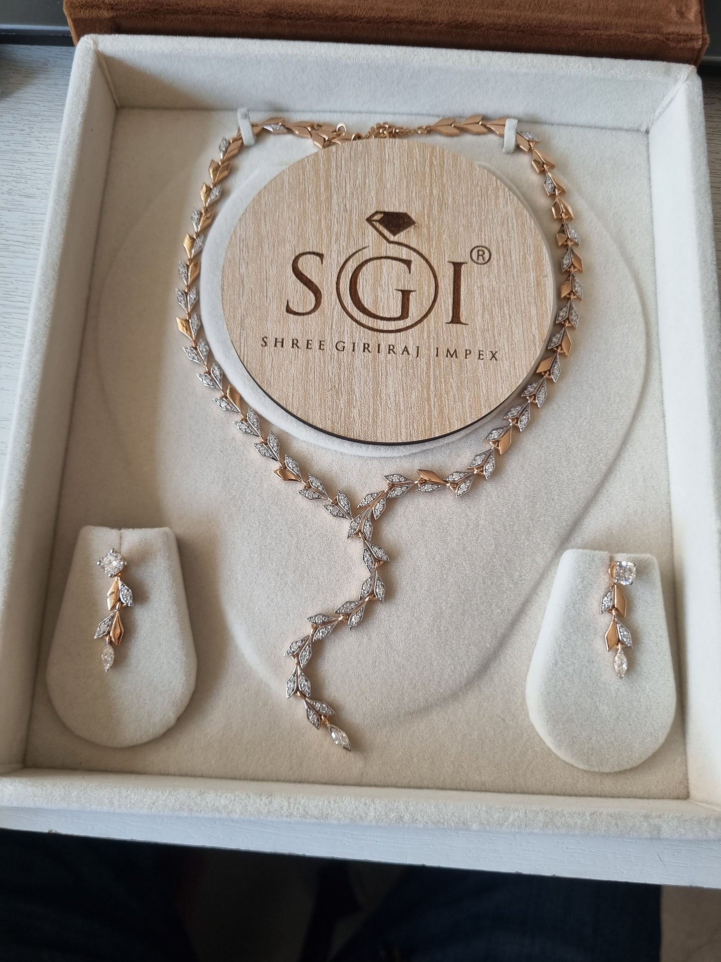 18k Rose Gold traditional Necklace Set With Ear Ring and Moissanite Diamond