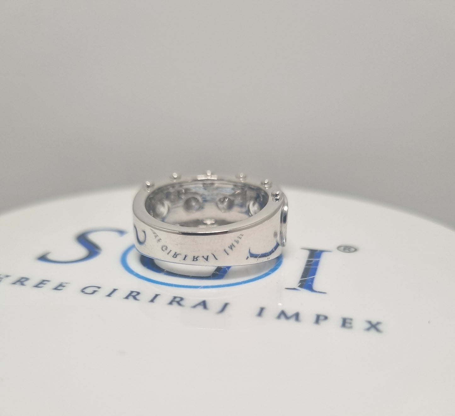 2.20ctw 5mm Round White D VVS1 Moissanite Diamond Solitaire Man's Ring With 925 Sterling silver