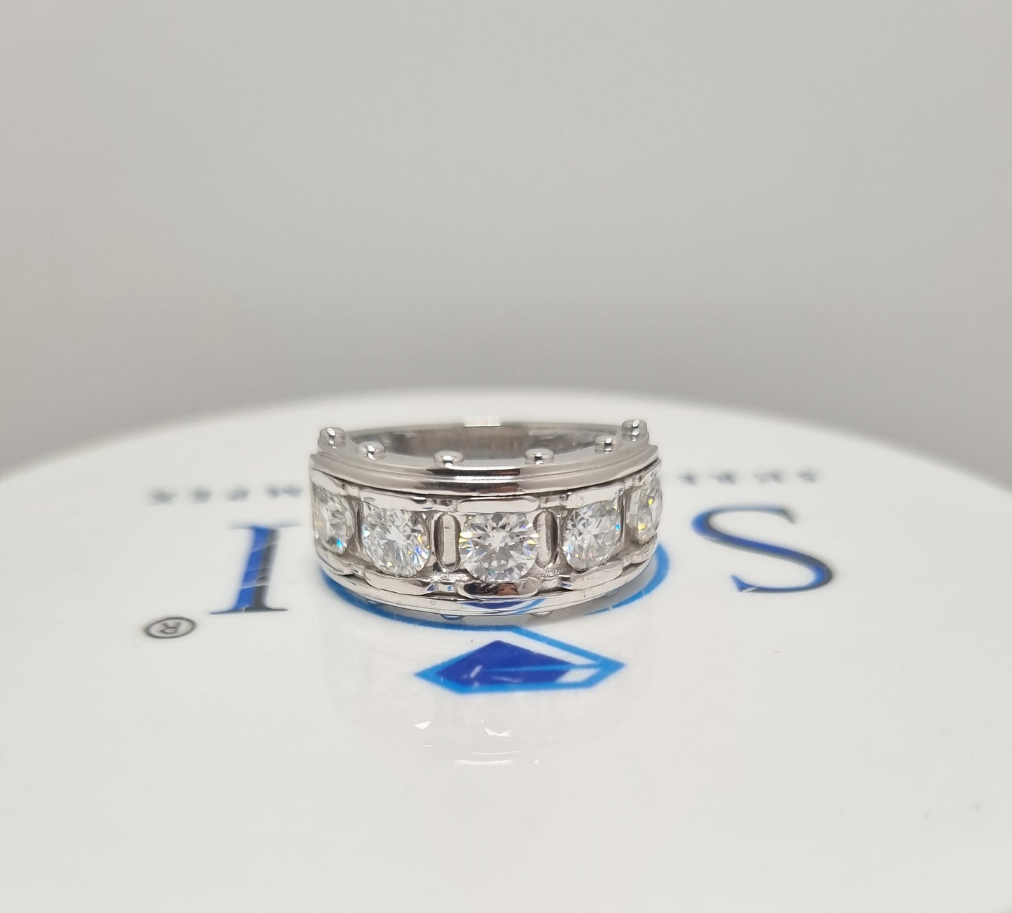 2.20ctw 5mm Round White D VVS1 Moissanite Diamond Solitaire Man's Ring With 925 Sterling silver