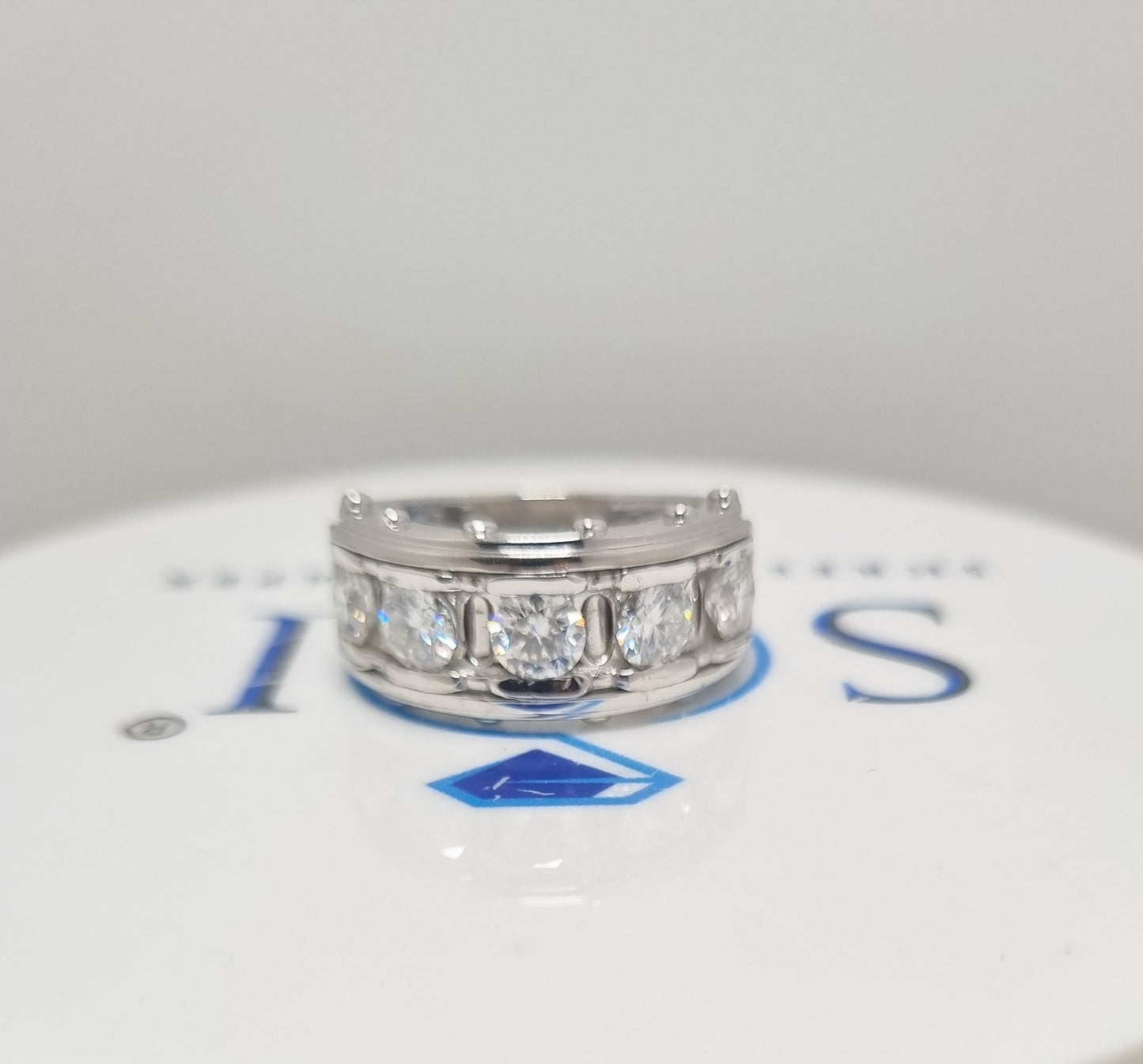 2.20ctw 5mm Round White D VVS1 Moissanite Diamond Solitaire Man's Ring With 925 Sterling silver