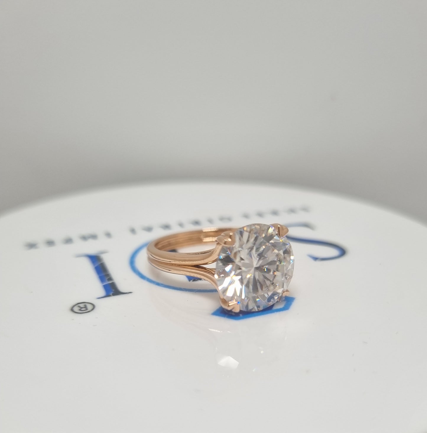 12mm Round White D VVS1 Moissanite Diamond Engagement unisex Ring With 18k Rose gold