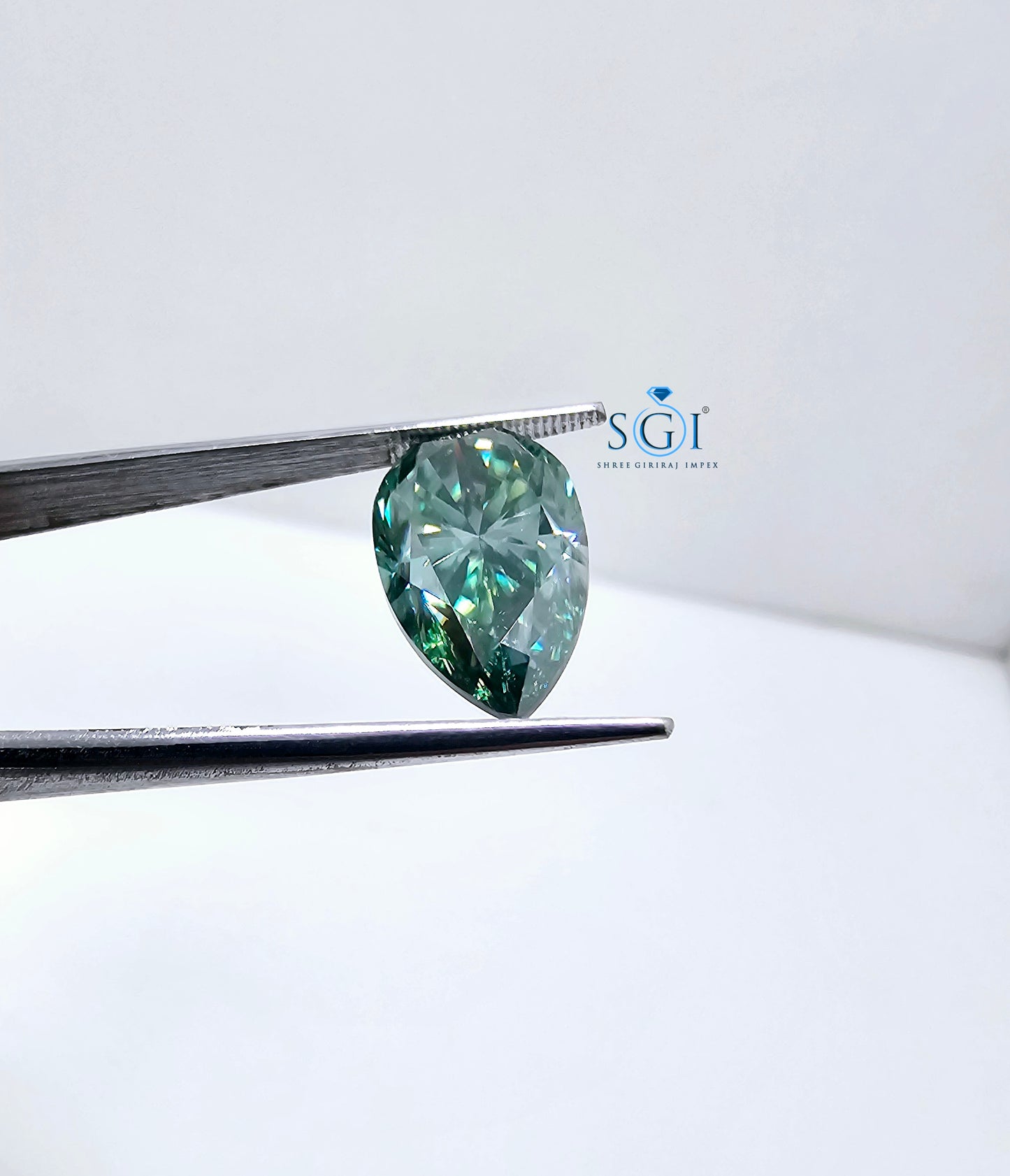 Premium 7.50ct Fancy Pear Cut Green Moissanite – Natural Diamond Alternative for Rings or Jewelry