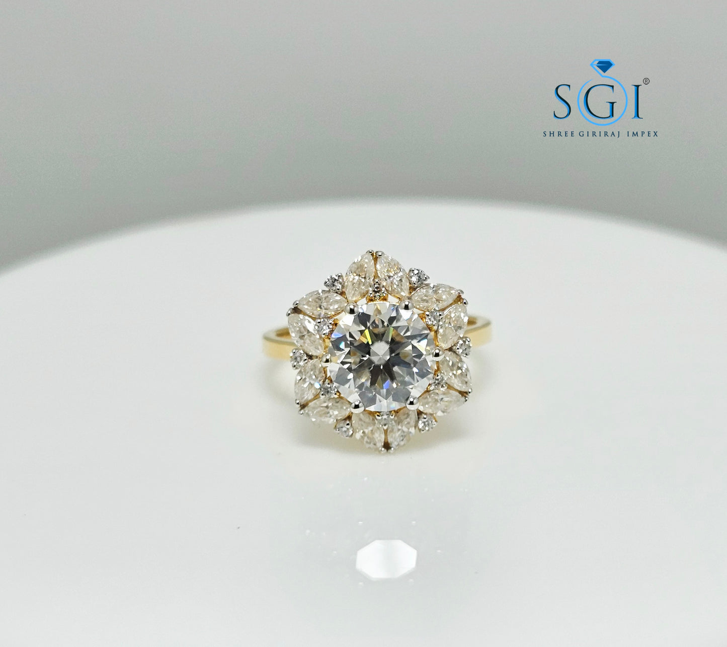2.80ctw Round & Marquise-Cut Moissanite Diamond Vintage-Inspired Luxurious Gold Ring