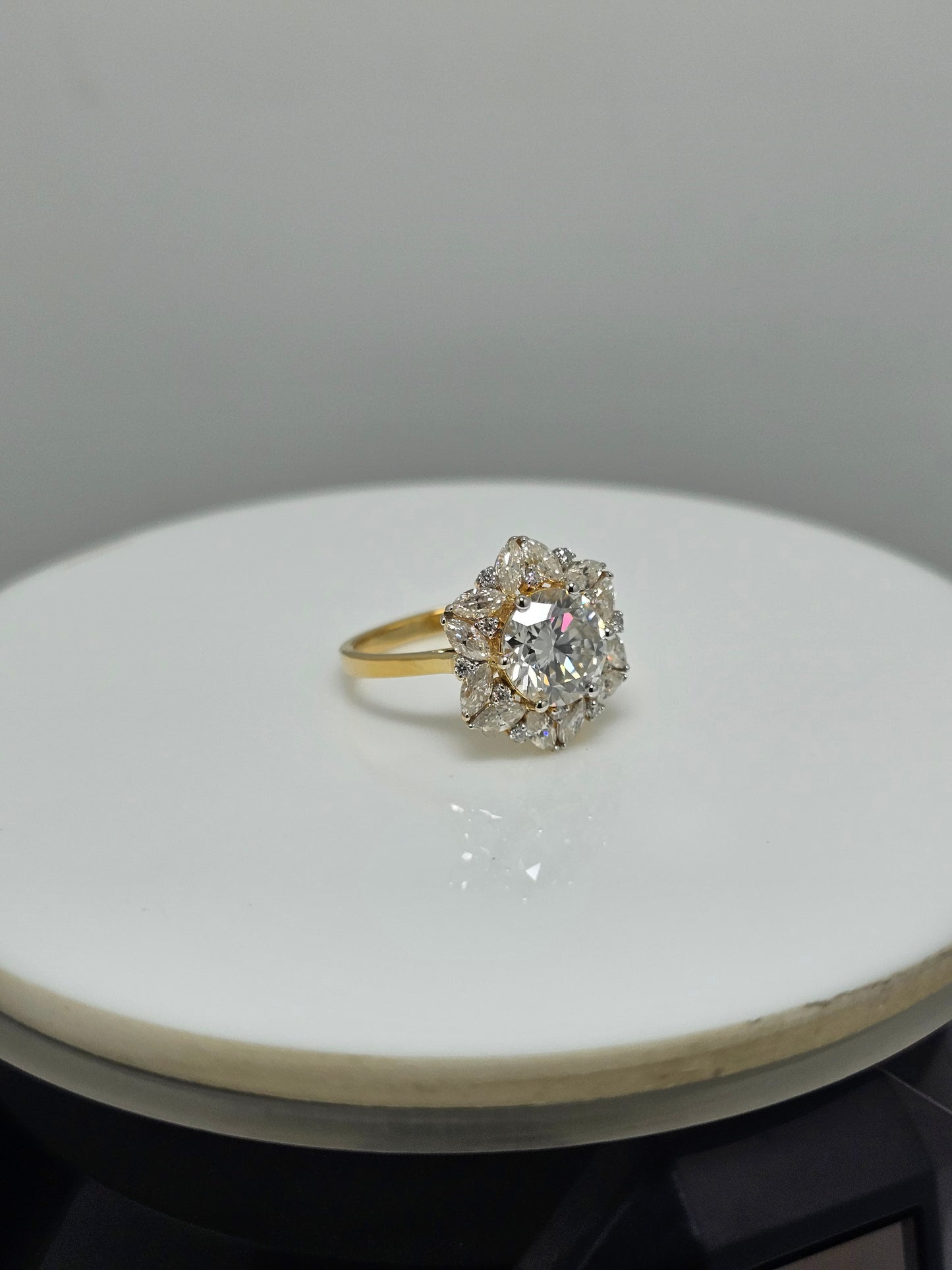 2.80ctw Round & Marquise-Cut Moissanite Diamond Vintage-Inspired Luxurious Gold Ring