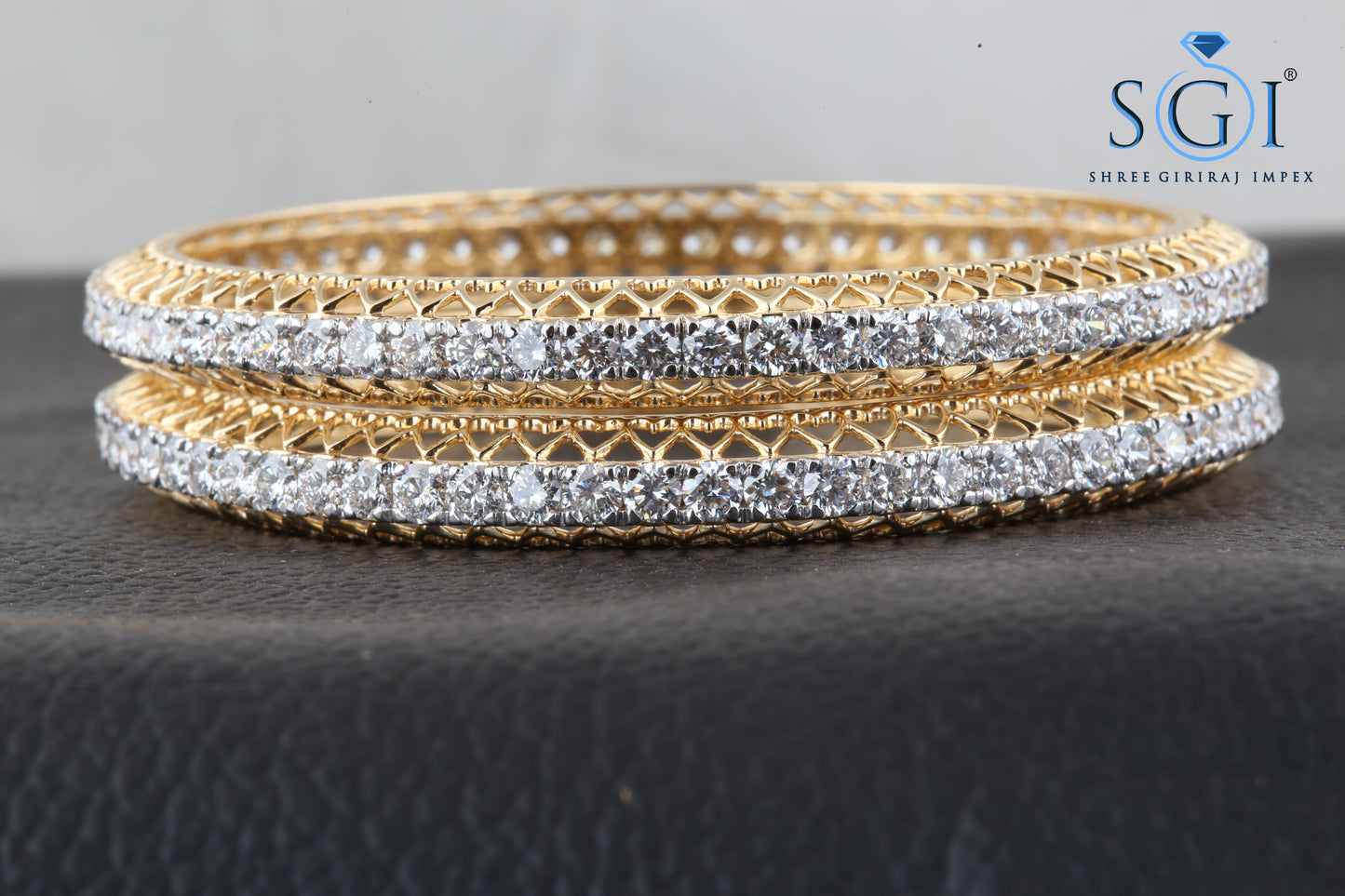 30ctw Round White D vvs1 Moissanite 14k Solid Gold Diamond Bangles, Stackable Round Shape Bangles For Valentine Day, Diamond Bangles For Bridal, Wedding Bangles For Womens