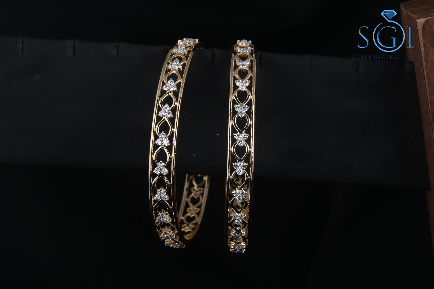 12ctw Moissanite Diamond Round 14k Gold Bangles, Elegant Bangle Collection For Women, Latest Gold Diamond Bangles At Best Rate, Party Wear Bangles