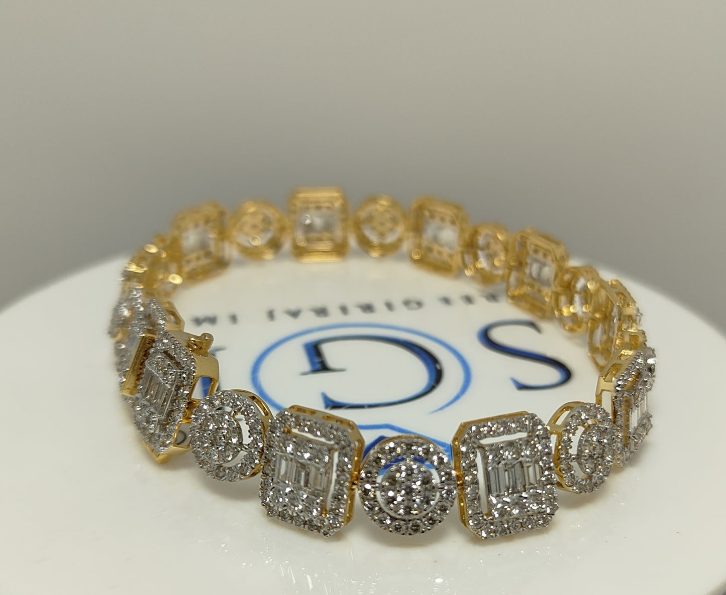 10ctw EF VVS VS Labgrown Diamond Bracelet with 18k yellow gold
