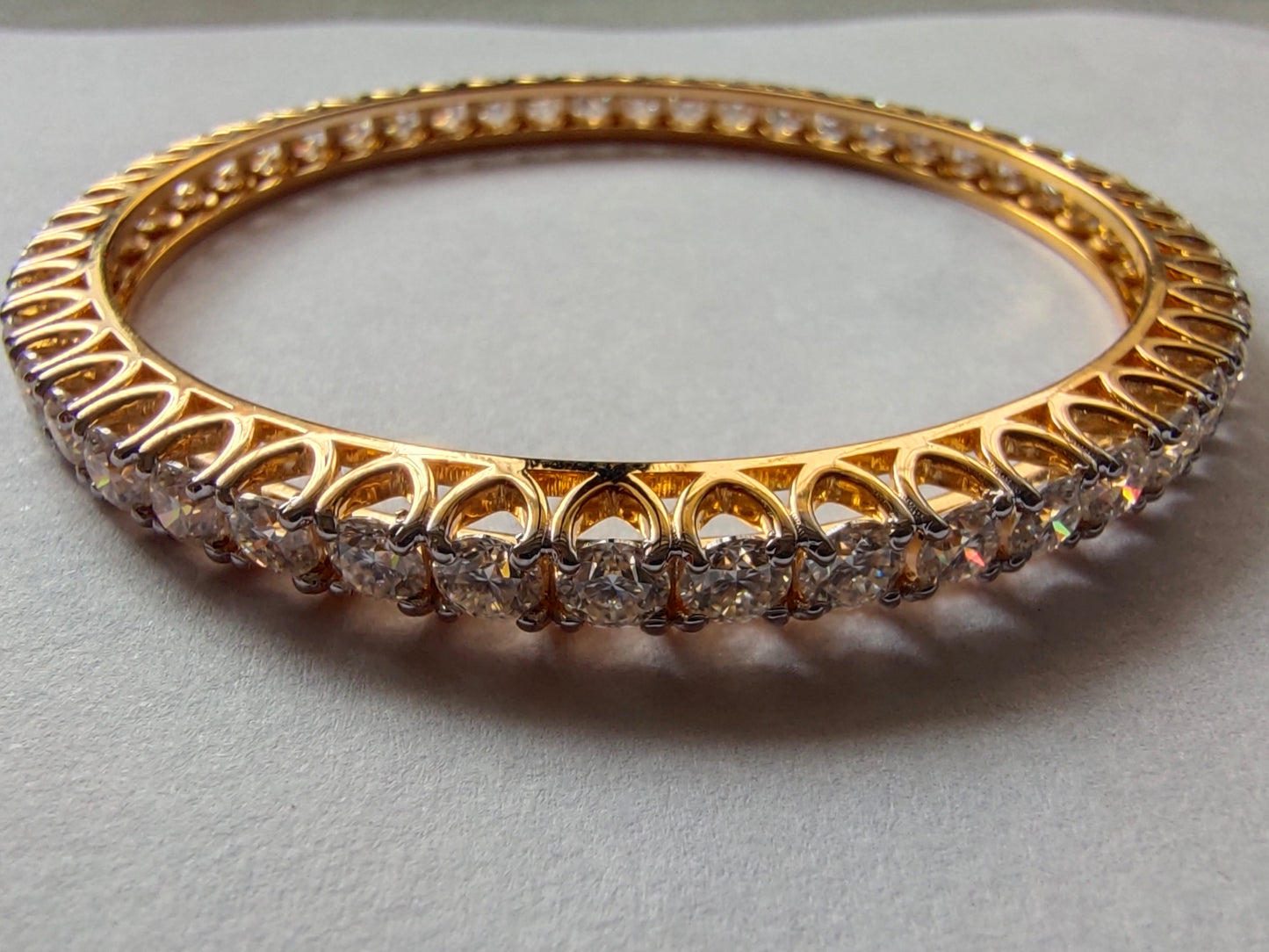 4mm Round White D vvs1 Moissanite Diamond Bangels With 18K Gold