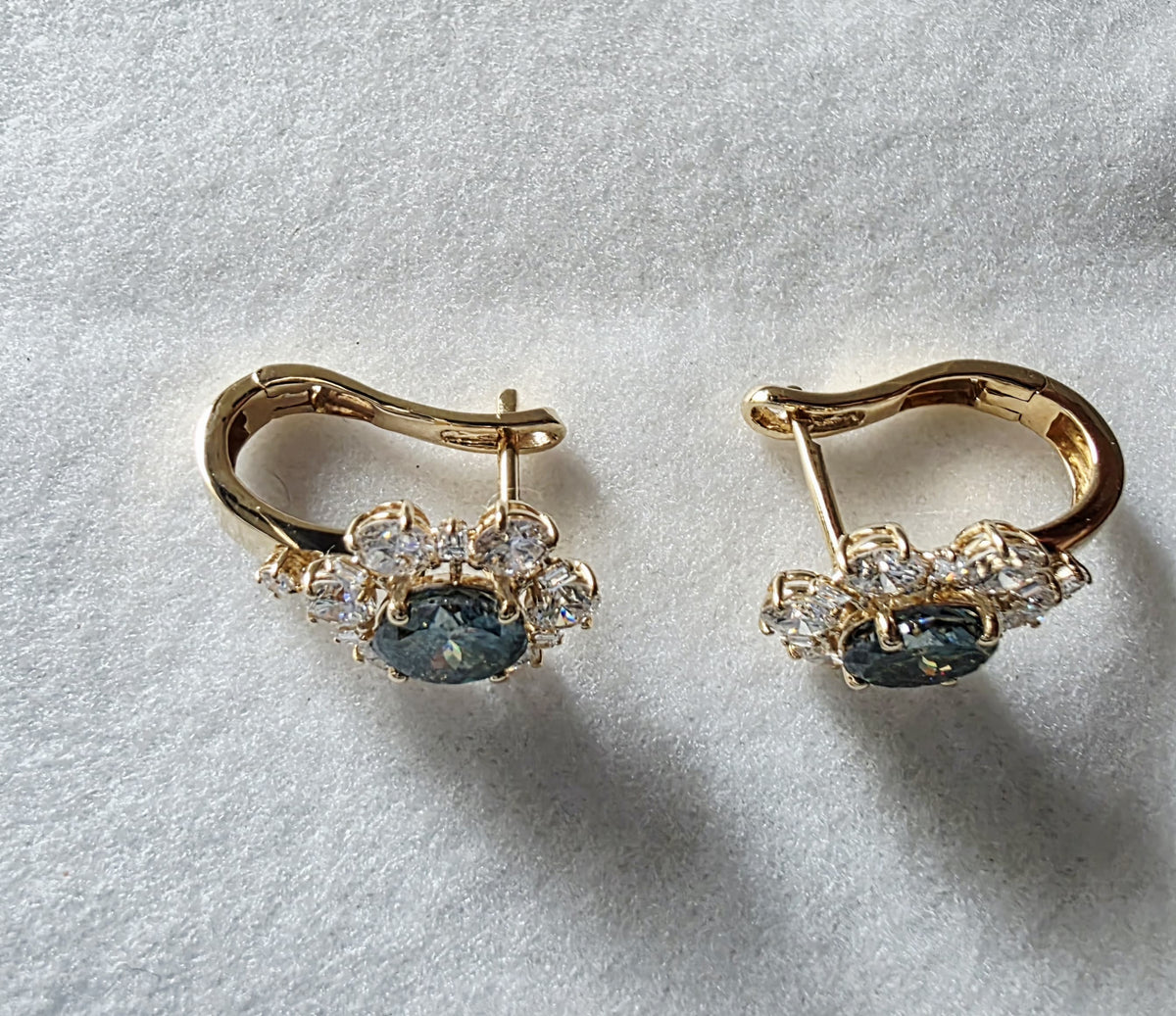 Luxury 18K Gold Earrings 2CT Portuguese Cut Moissanite Center 2.50 CTW Lab-Grown Diamond Side Stones Premium Fine Jewelry