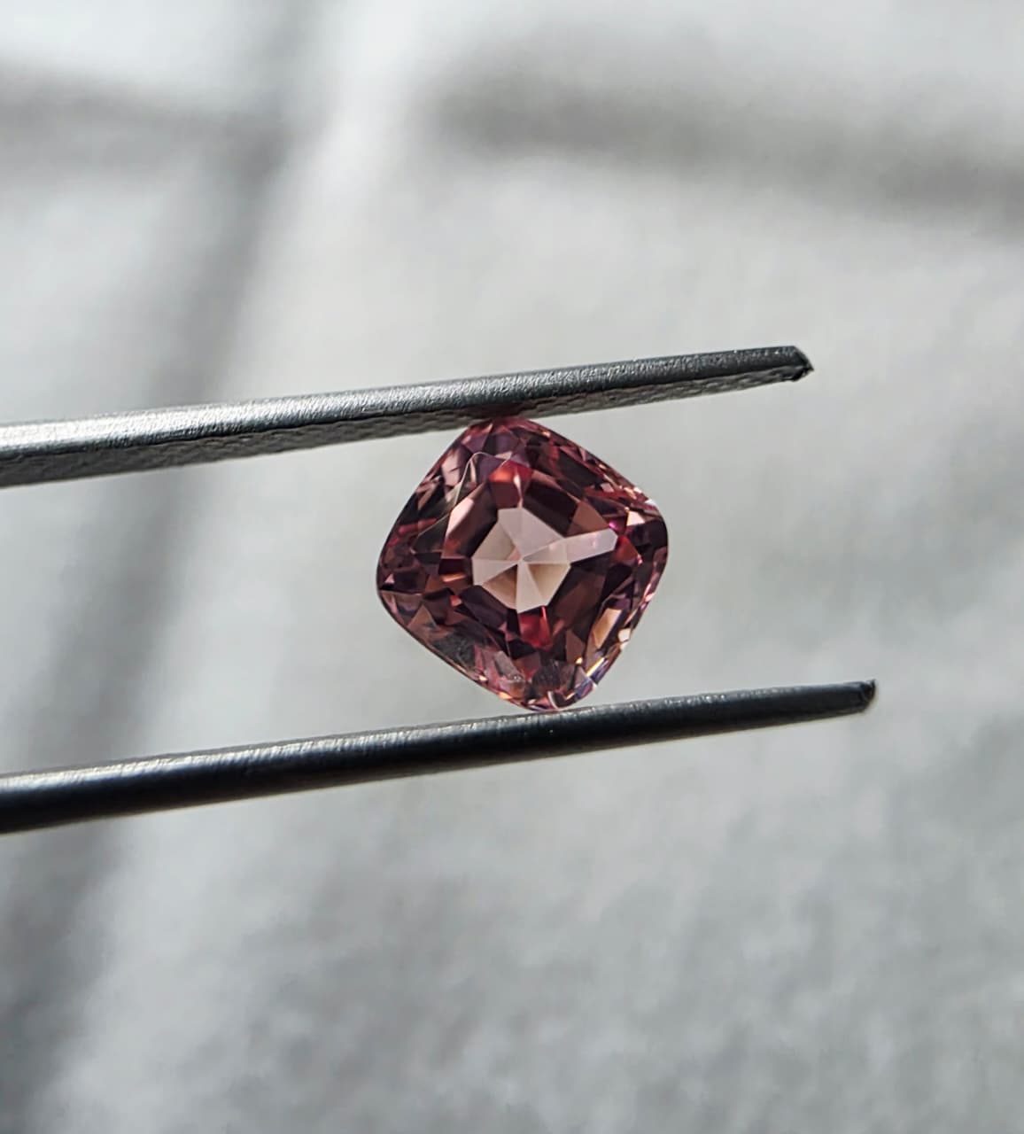 1.80 CT Padparadscha Color Lab-Grown Sapphire 7mm Cushion Cut Loose Gemstone for Custom Fine Jewelry