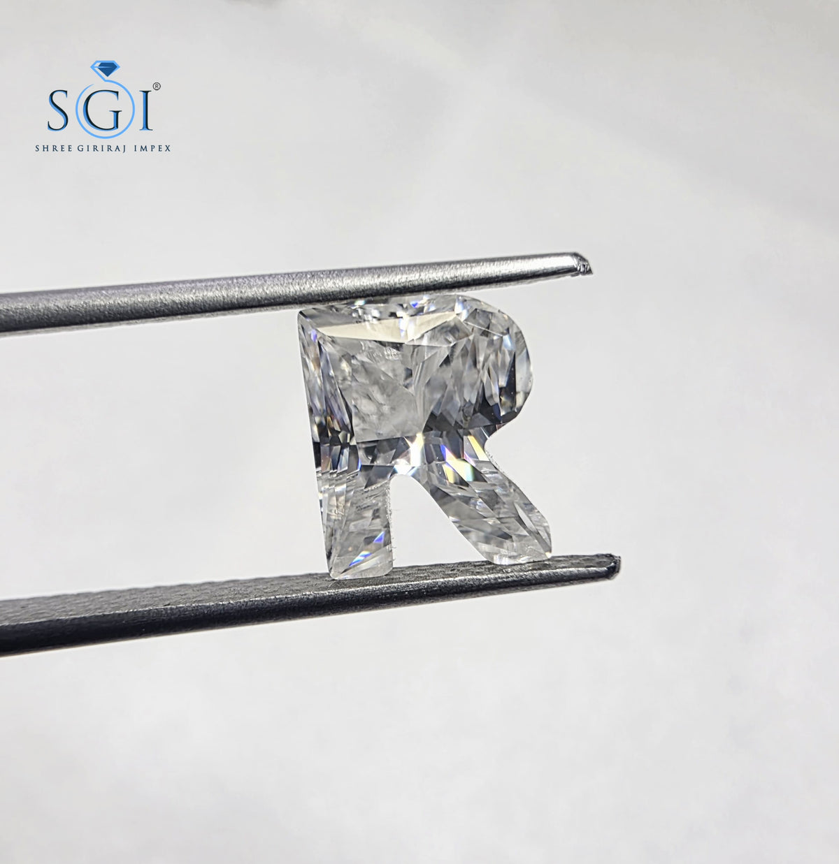 8mm R Alphabet White Moissanite Stone D Color VVS1 Custom Jewelry Gemstone