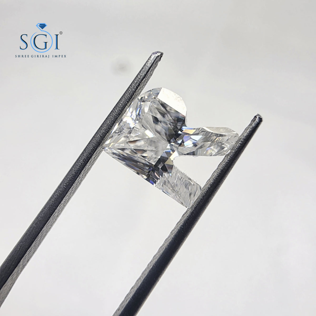 8mm R Alphabet White Moissanite Stone D Color VVS1 Custom Jewelry Gemstone