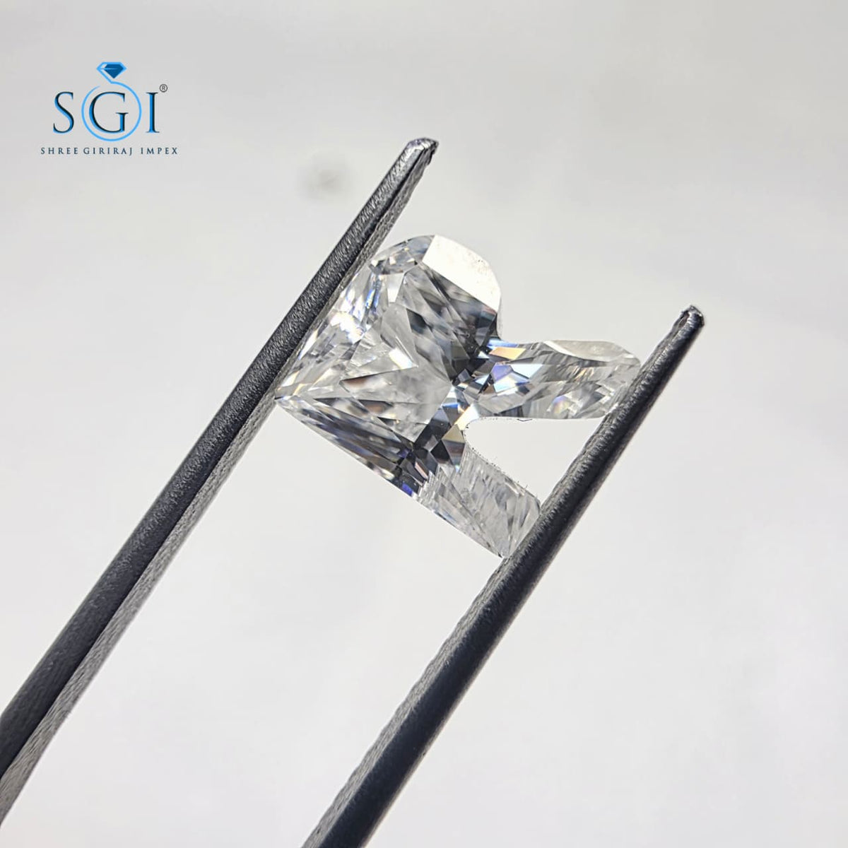 8mm R Alphabet White Moissanite Stone D Color VVS1 Custom Jewelry Gemstone