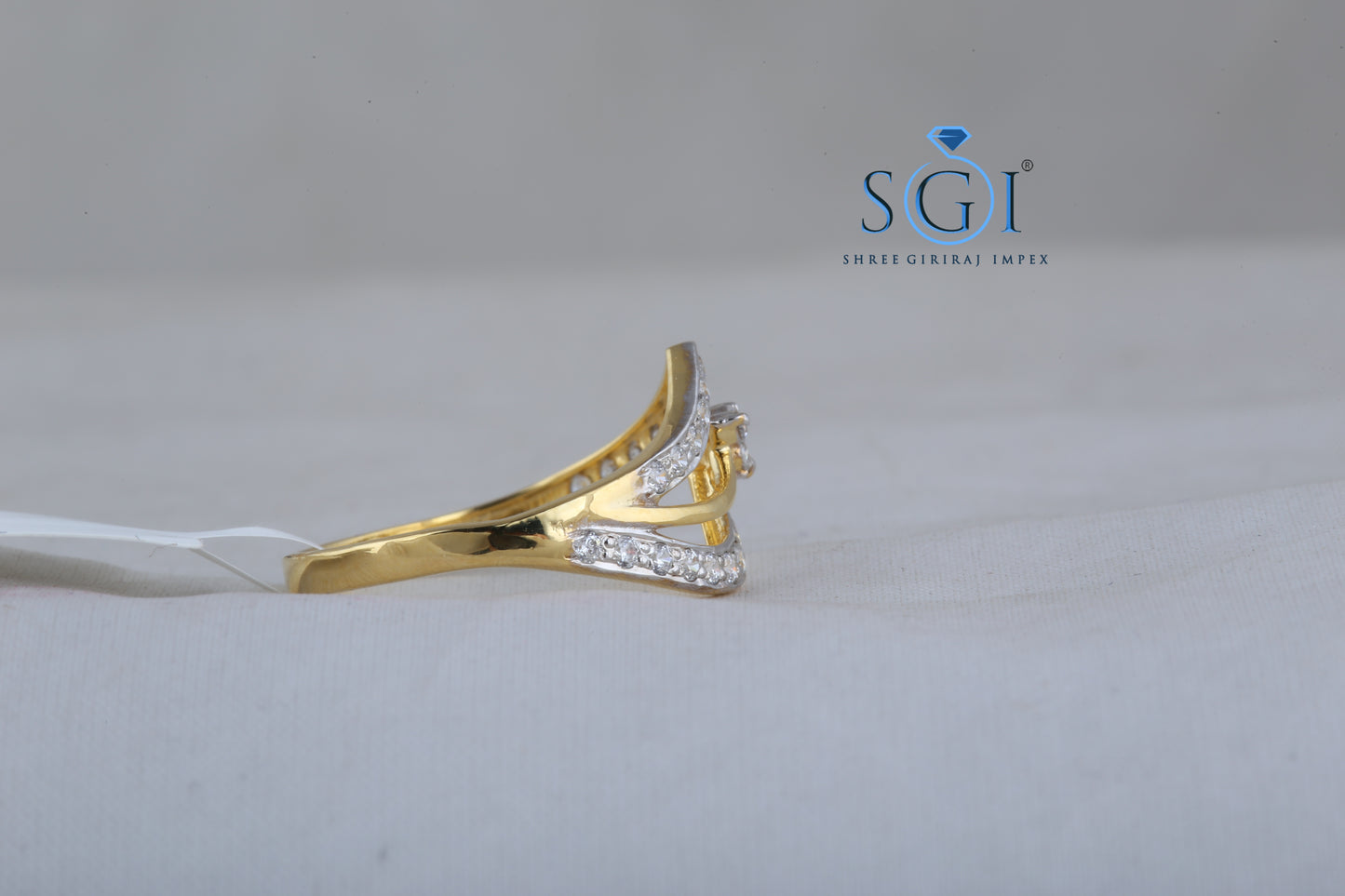 0.60ctw EF VVS VS Lab Grown Round Cut Diamond Wonder Woman Collection Ring, Round Cut Lab Diamond Yellow Gold Plated 925 Sterling Silver Ring