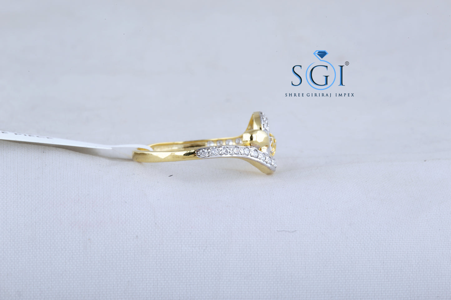 0.30ctw EF VVS VS Lab Grown Round Cut Natural Diamond Studded Ladies Ring, Two Tone Gold Diamond Ring, Party Wear Womens Ring In 18K Yellow Gold