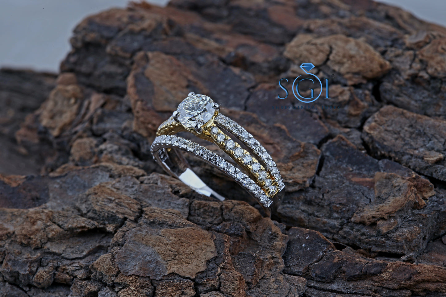 1.70ctw Moissanite Round Cut Diamond Engagement Ring ,Latest Multi Raw Diamond Ring, Elegant Diamond Ring, 18K Yellow/White Gold Diamond Ring