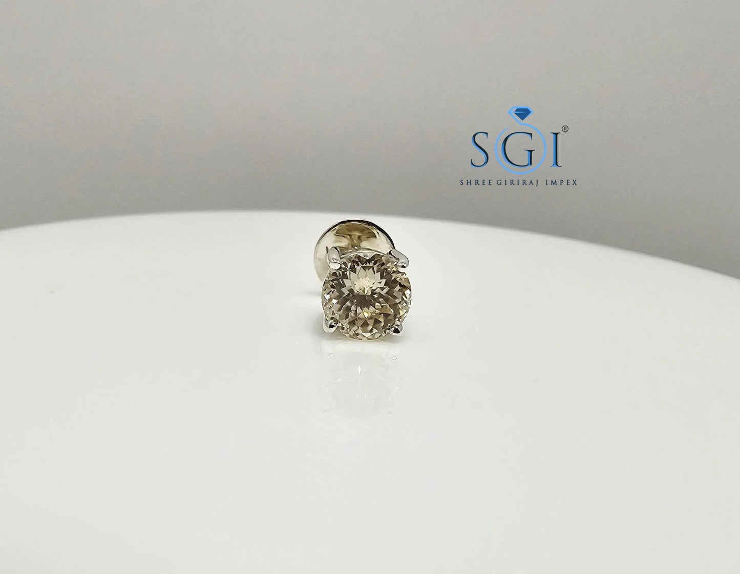 Men’s 6.5mm Fancy Yellow Moissanite Stud – 1CT Solitaire in White Gold