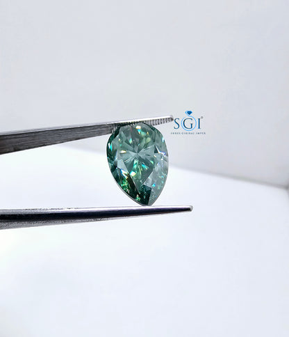 Premium 7.50ct Fancy Pear Cut Green Moissanite – Natural Diamond Alternative for Rings or Jewelry