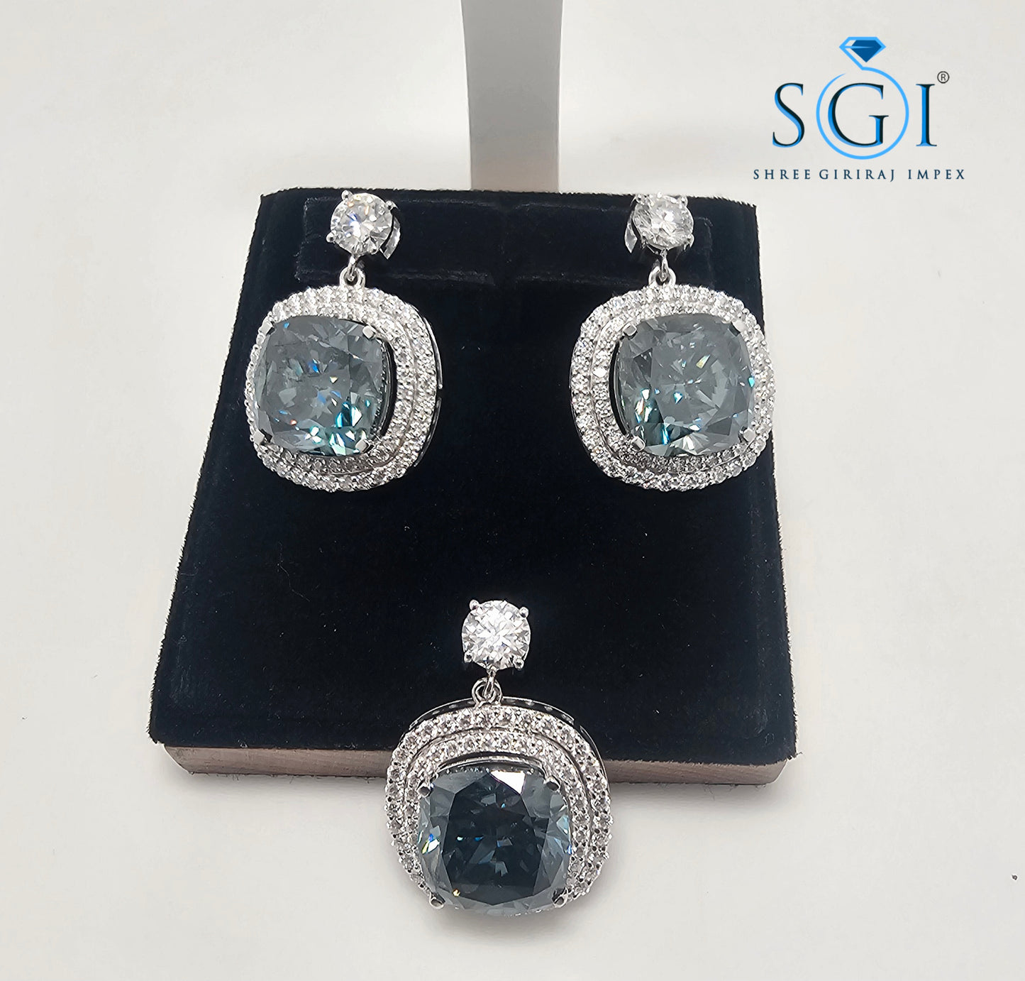 Royal Blue Moissanite Diamond Ear Ring Set with Pendant & small side accents