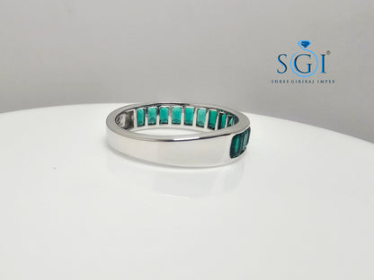 2.20ctw Lab-Grown Emerald Ring – Luxurious Green Gemstone Ring in Elegant Setting, Perfect for Special Occasions