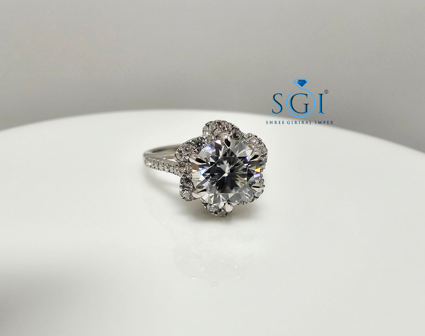 Handcrafted Vintage 925 Sterling Silver Ring with 2.5ctw Moissanite Diamond