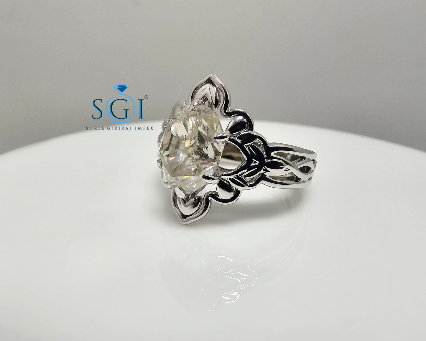 3.50 Ct Hybrid Crushed Ice Oval Moissanite Diamond Vintage Silver Ring – Luxurious Statement Jewelry