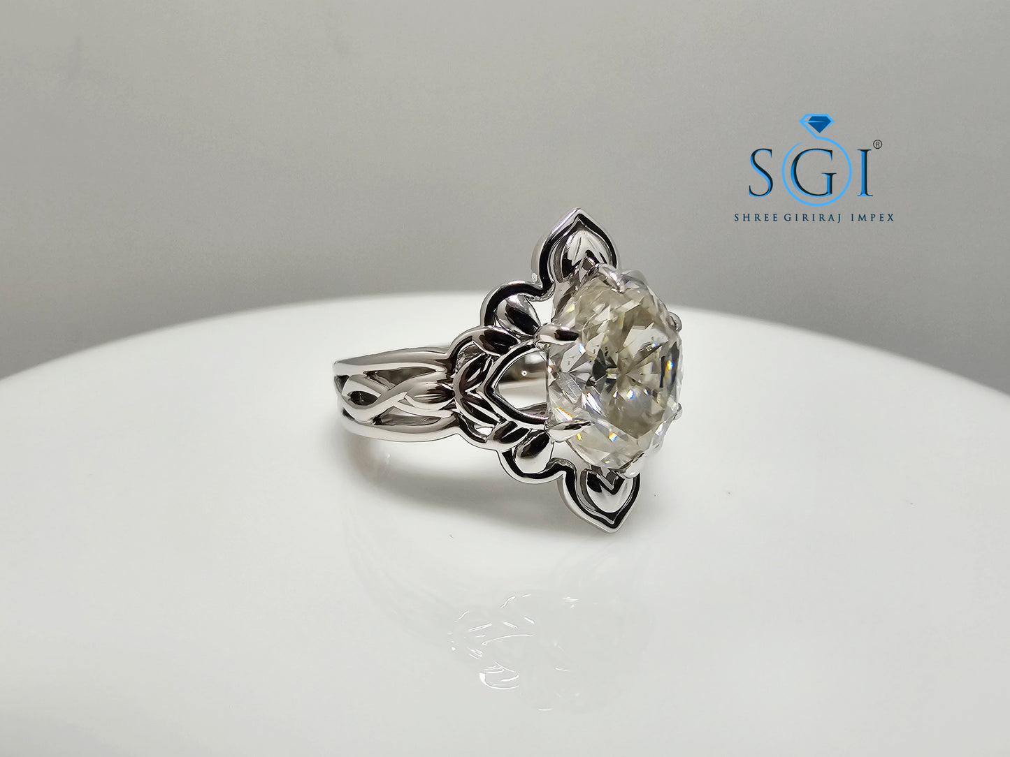 3.50 Ct Hybrid Crushed Ice Oval Moissanite Diamond Vintage Silver Ring – Luxurious Statement Jewelry