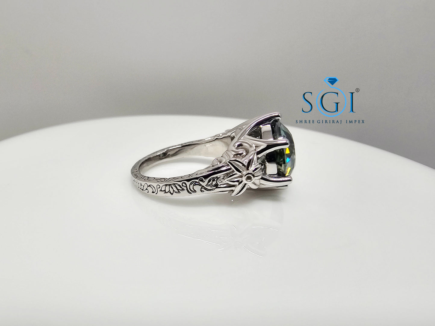 Antique-Style Silver Ring Featuring 4ct Green Jubilee Cut Moissanite (10mm)