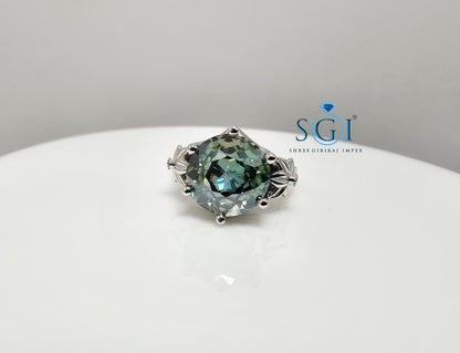 Antique-Style Silver Ring Featuring 4ct Green Jubilee Cut Moissanite (10mm)