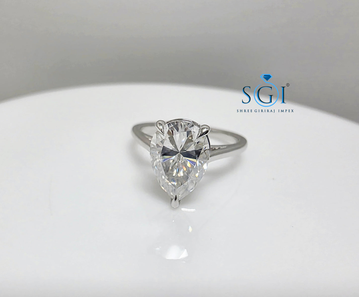 Luxury 2CT Pear Shape Solitaire Ring – 14K White Gold | 7×10mm Elegance