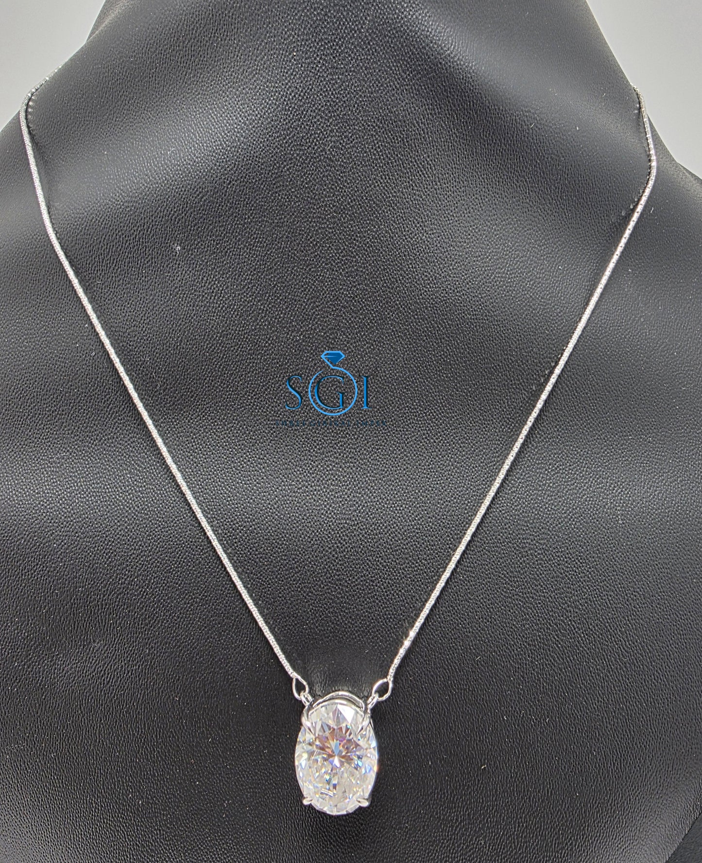 10.10 Ct Oval Cut Moissanite Diamond Solitaire Pendant in 925 Silver (12×16mm)