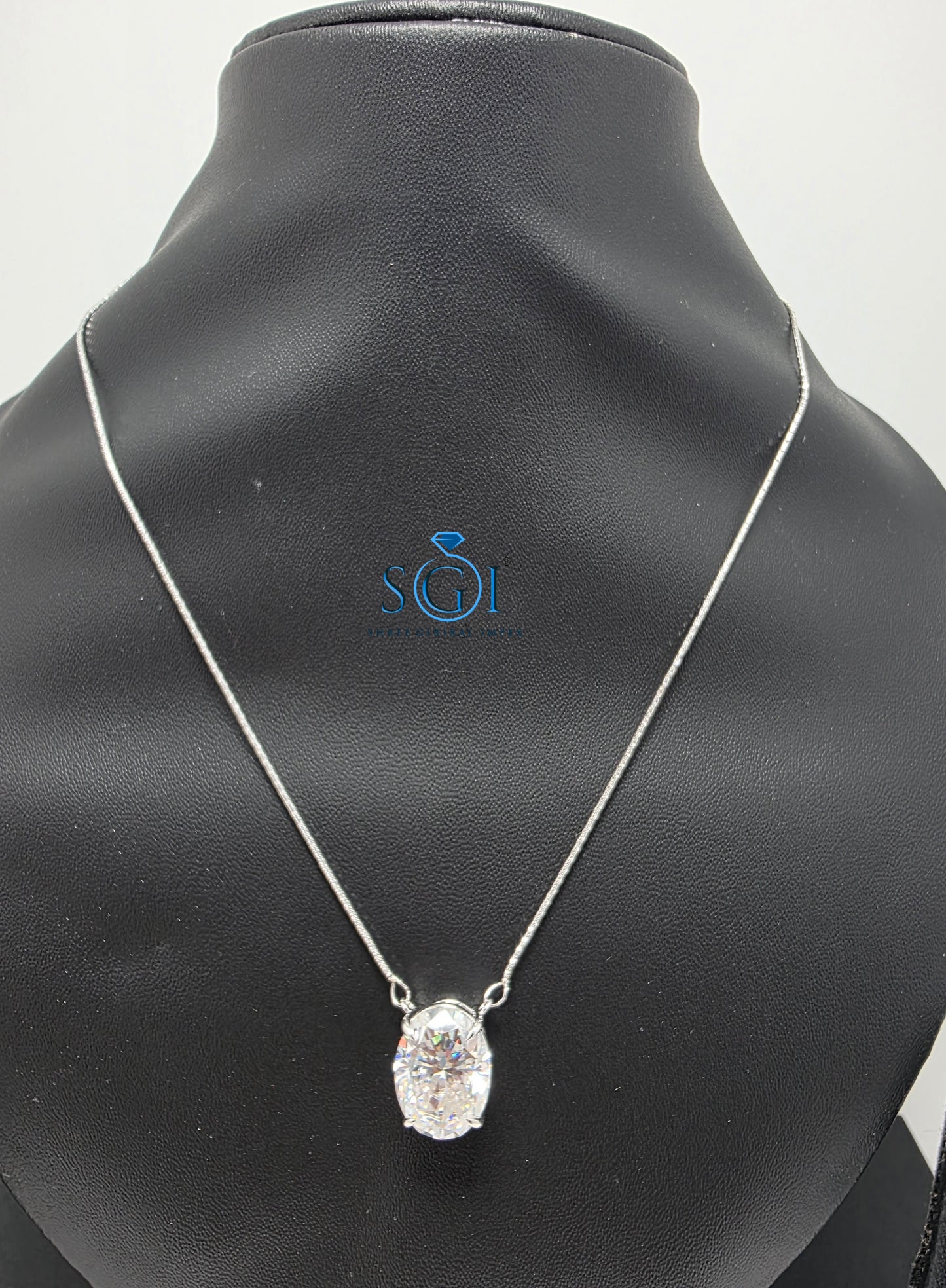 10.10 Ct Oval Cut Moissanite Diamond Solitaire Pendant in 925 Silver (12×16mm)