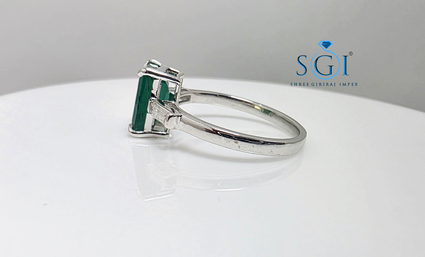 Premium 2 Ct Panna (Natural Emerald) & Moissanite Baguette Three Stone Astrology Ring
