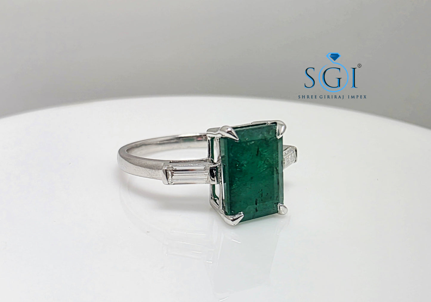 Premium 2 Ct Panna (Natural Emerald) & Moissanite Baguette Three Stone Astrology Ring
