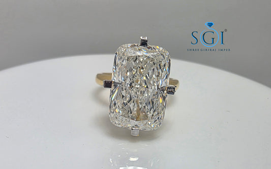 10 Ct Long Cushion Lab Grown Diamond Ring F VS1 IGI Certified Hidden Halo 18K Gold Luxury Engagement Ring