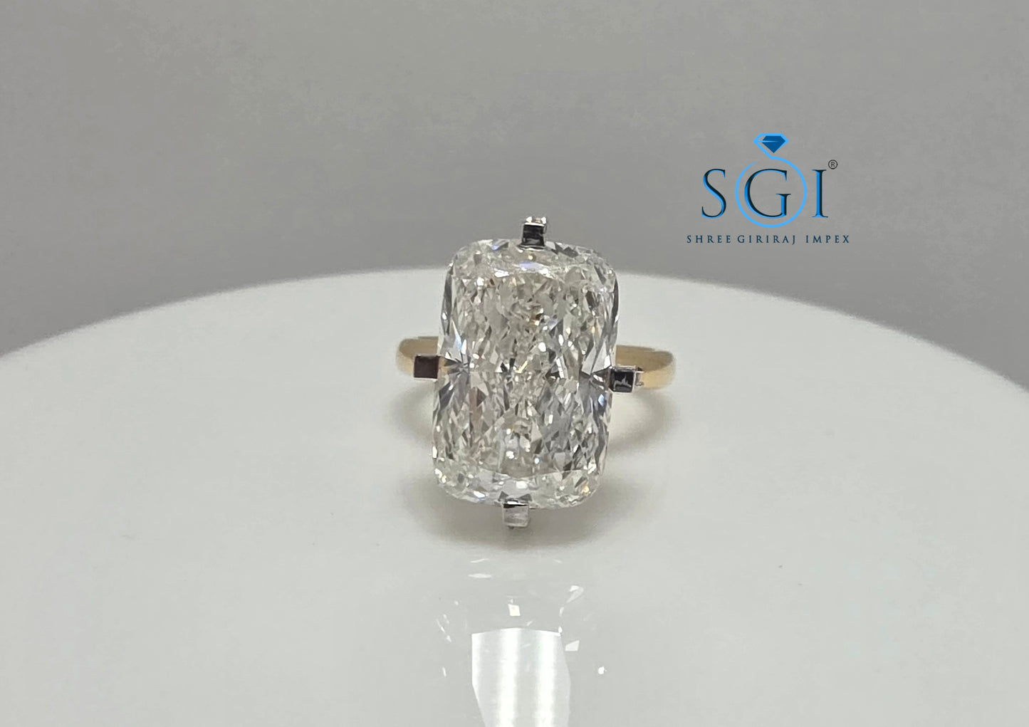 Exquisite 10 Carat Cushion Cut Lab Grown Diamond Engagement Ring | 18k Gold Hidden Halo Masterpiece