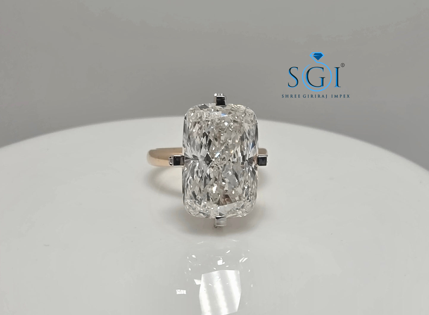 Exquisite 10 Carat Cushion Cut Lab Grown Diamond Engagement Ring | 18k Gold Hidden Halo Masterpiece