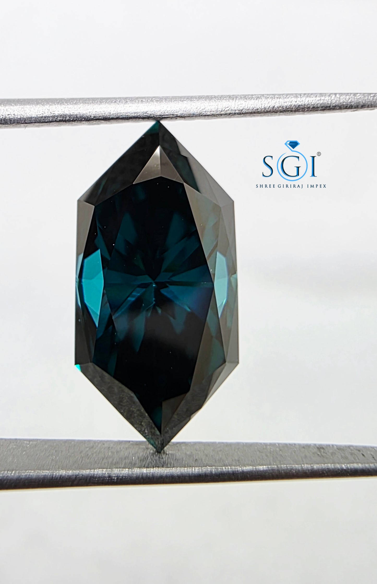 2.75CT Dutch Marquise Karry Green Moissanite - Forest Green Heart Shape Stone for Rings & Pendants