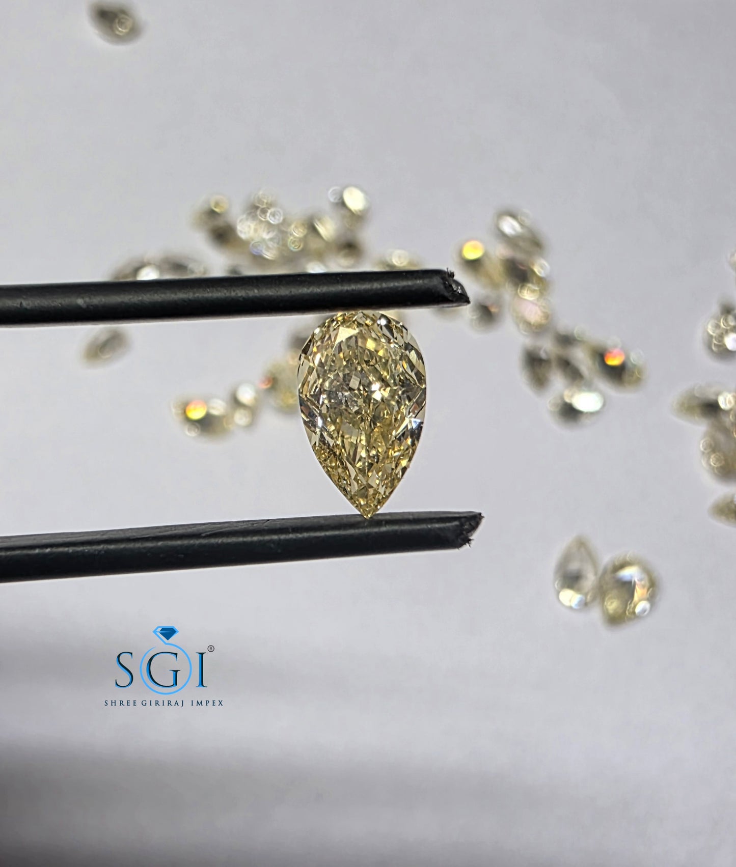 2 Ct Vivid Yellow Lab-Grown CVD Diamond Loose Stone | Non-Certified | Premium Brilliance