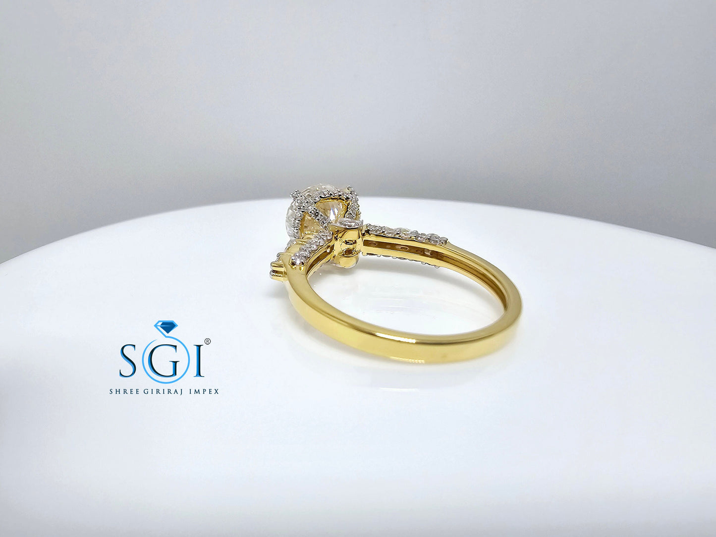 Yellow Gold Lab Grown Diamond Ring – 3 CTW with Marquise and Star Accents