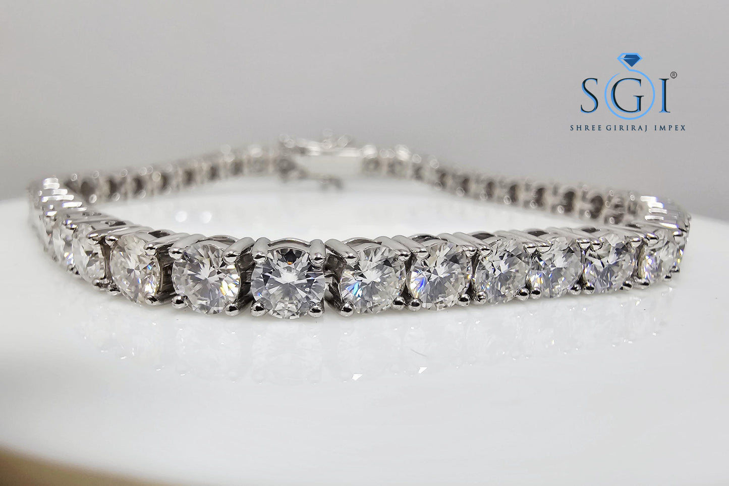 Lab-Grown Diamond Tennis Bracelet: Unisex Silver or Gold, 14ctw