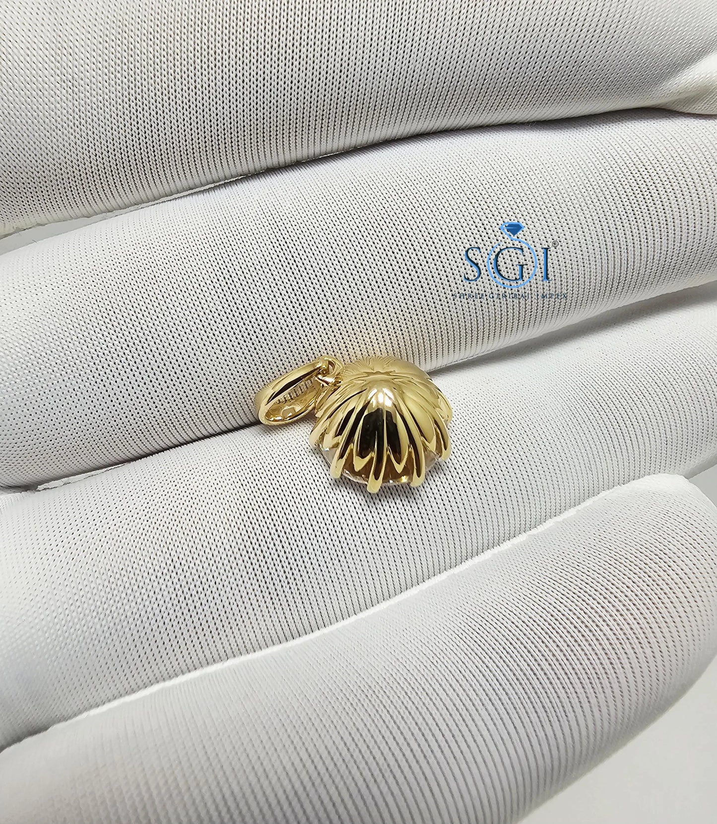 18K Gold Moissanite Solitaire Pendant: Handmade Fine Jewelry, 4.15 Carat